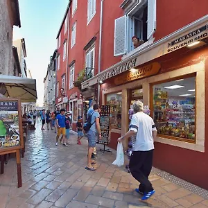 4 Corner The Center Of The Old Town Apartment Zadar